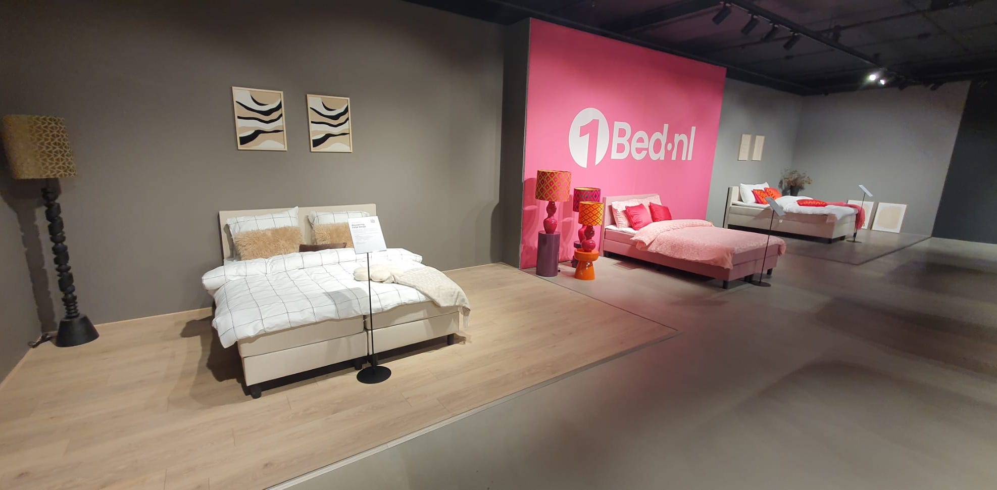 Showroom 1Bed 1