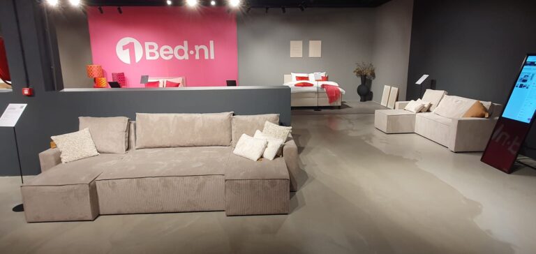 Showroom 1Bed 4